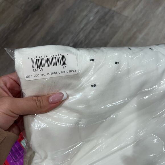 Faze Clan White T-Shirt Size XL - Picture 6 of 6